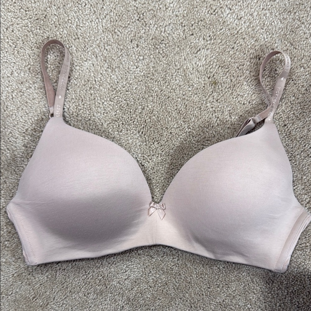 Victoria’s Secret Women's Light Sand wireless Bra